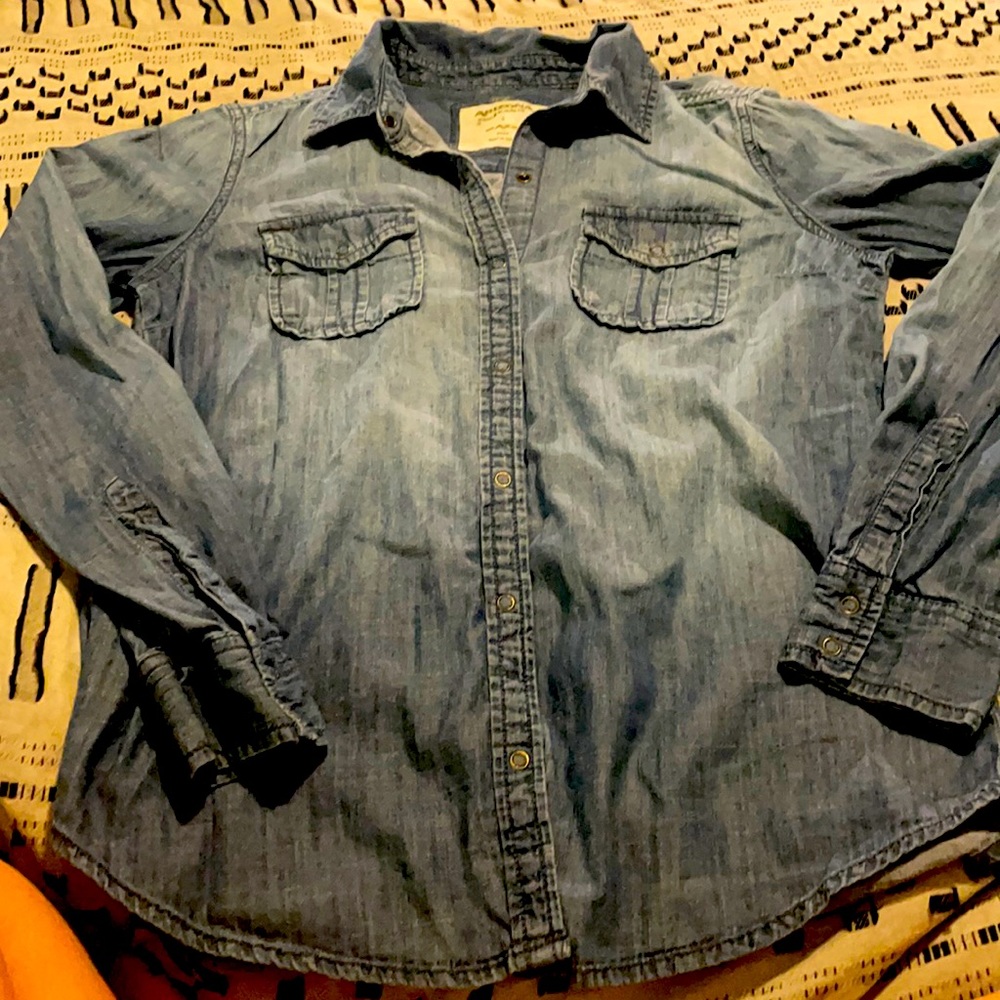 Denim’s top